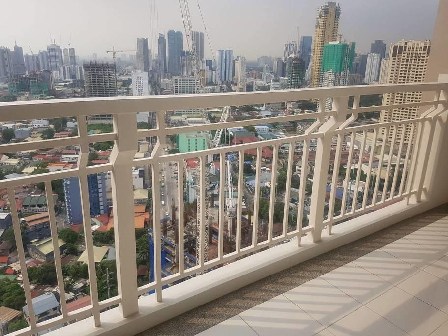 Modern Urban Living - Amenities Apartment *